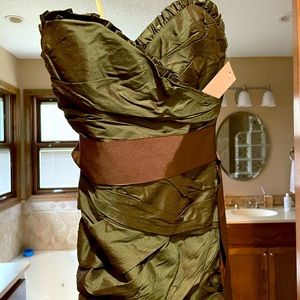 Vera Wang strapless ball gown